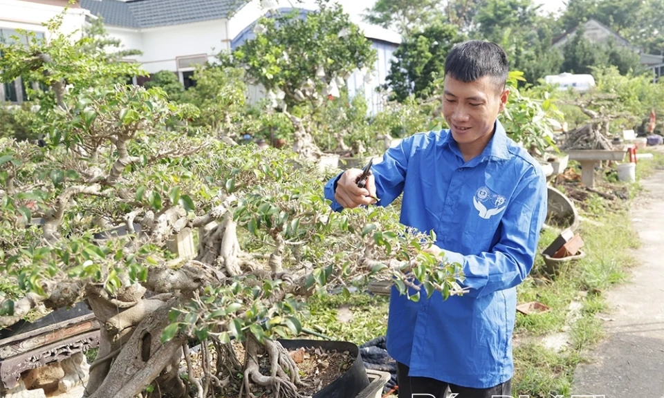 Thanh ni&ecirc;n x&atilde; Tam Đảo học v&agrave; l&agrave;m theo gương B&aacute;c bằng những việc l&agrave;m thiết thực