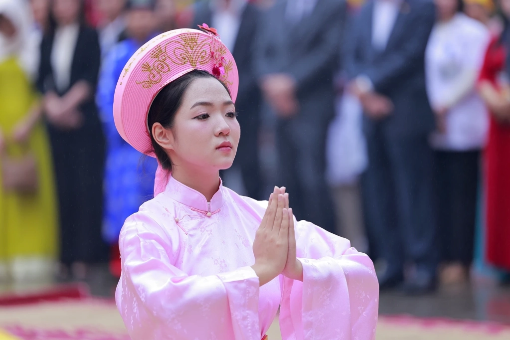 Vẻ đẹp “trong veo”, thuần khiết nơi đất Mẫu