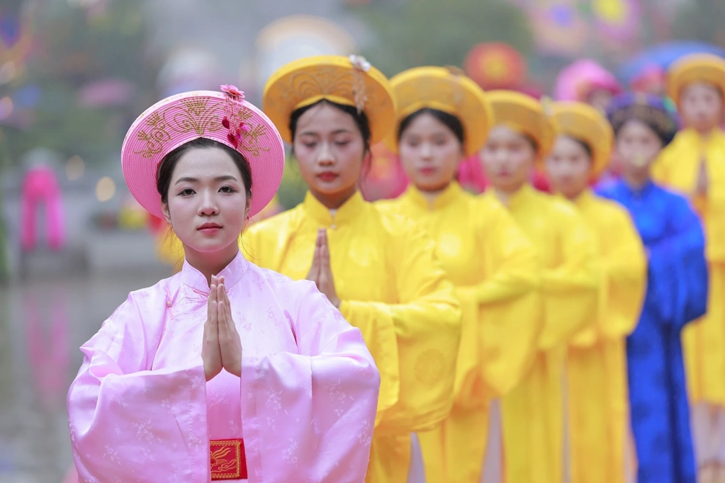 Vẻ đẹp “trong veo”, thuần khiết nơi đất Mẫu