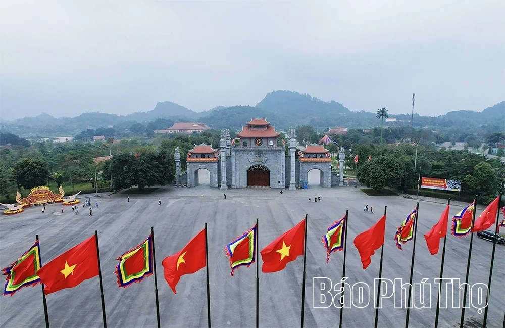 Đầu xuân, hành hương về nơi cội nguồn dân tộc