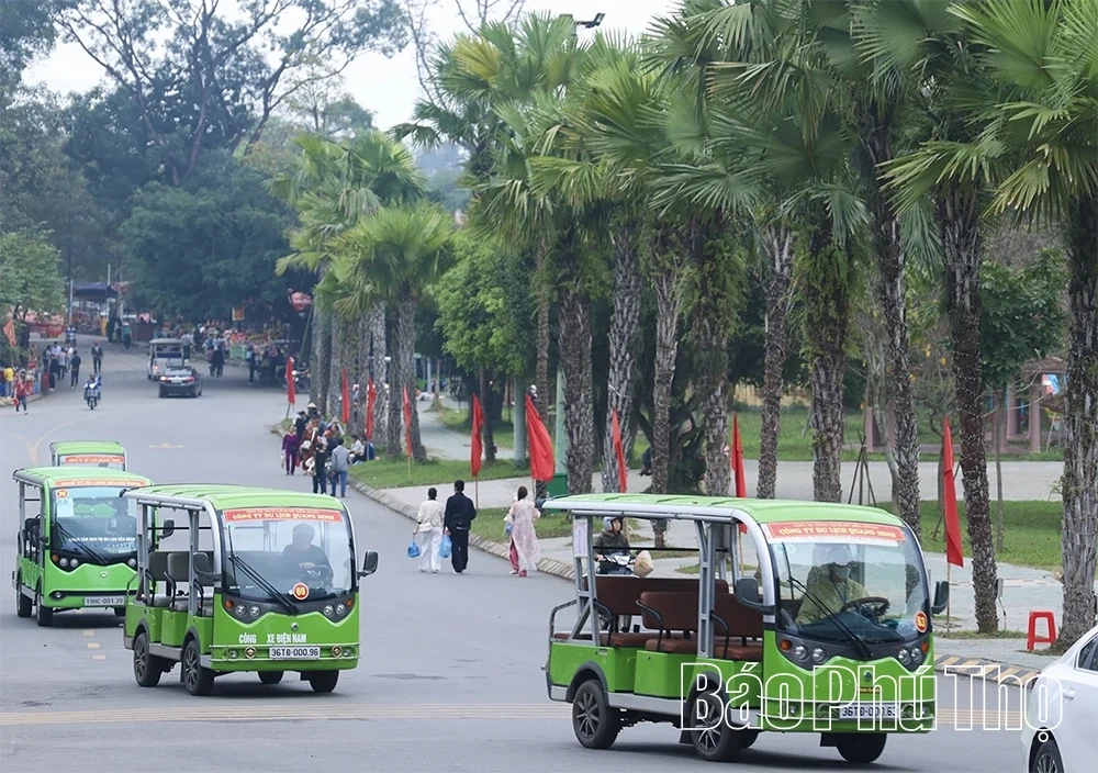 Đầu xuân, hành hương về nơi cội nguồn dân tộc