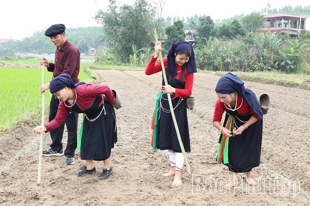 Khởi sắc Yên Lãng