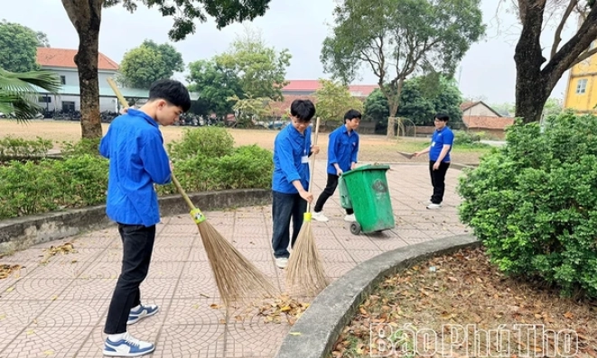 X&acirc;y dựng m&ocirc;i trường gi&aacute;o dục xanh, an to&agrave;n, ph&aacute;t triển to&agrave;n diện