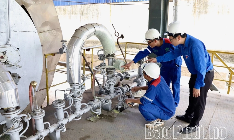 Xung k&iacute;ch trong lao động sản xuất