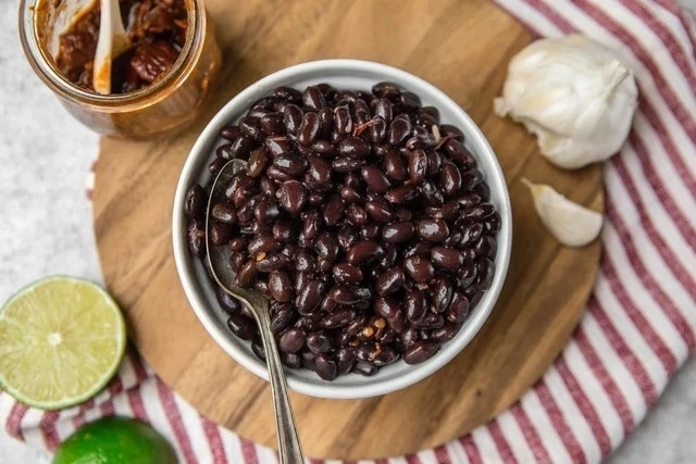 Cách chế biến 3 loại đậu rẻ tiền giàu magie cực tốt cho người mất ngủ