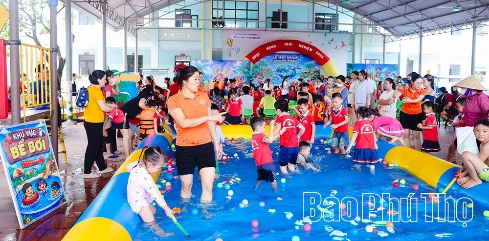 Trường Mầm non Bến Gót tổ chức chương trình “Ngày hội nước - Mùa hè mát lành”