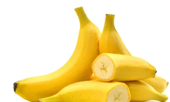 6 lợi &iacute;ch khi ăn một quả chuối v&agrave;o bữa s&aacute;ng mỗi ng&agrave;y