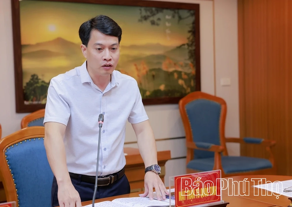 Nghiên cứu phương án sắp xếp thôn, tổ dân phố với quy mô phù hợp, đáp ứng yêu cầu phát triển lâu dài