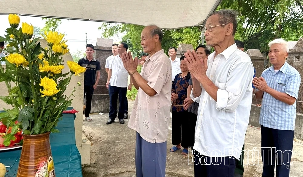 Khai quật, đưa hài cốt liệt sĩ về an táng tại quê nhà