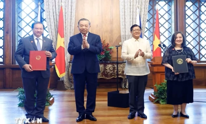 Việt Nam-Philippines n&acirc;ng cấp quan hệ Đối t&aacute;c Chiến lược tăng cường