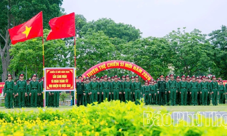 Trường Trung cấp Kỹ thuật Tăng Thiết gi&aacute;p tổ chức Lễ tuy&ecirc;n thệ chiến sĩ mới năm 2026