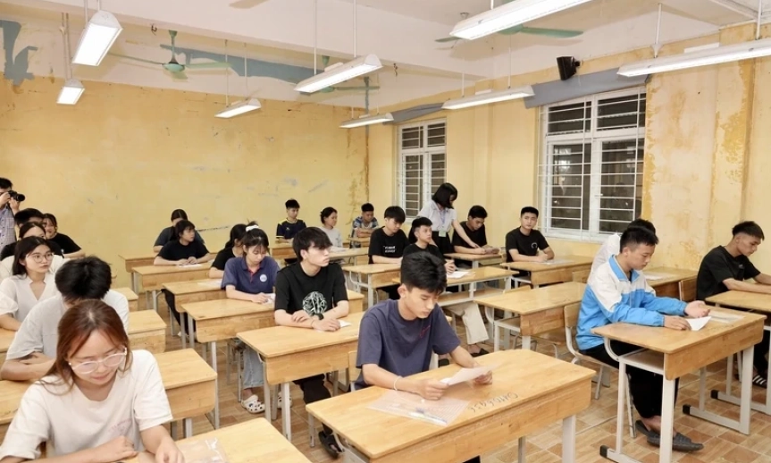 Từ h&ocirc;m nay 17/6, th&iacute; sinh bắt đầu thực h&agrave;nh đăng k&yacute; nguyện vọng x&eacute;t tuyển đại học
