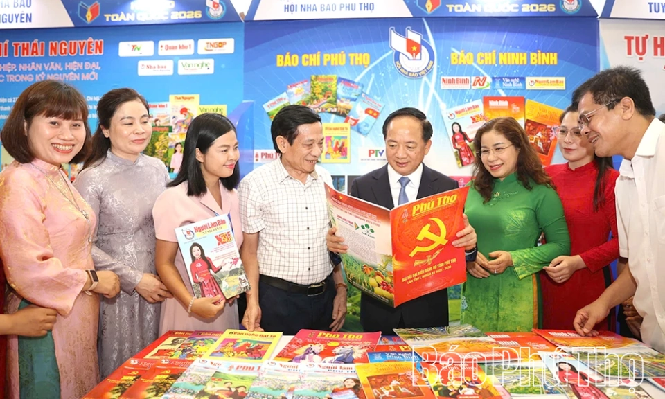 Hội Nh&agrave; b&aacute;o tỉnh Ph&uacute; Thọ tham dự Hội B&aacute;o to&agrave;n quốc 2026